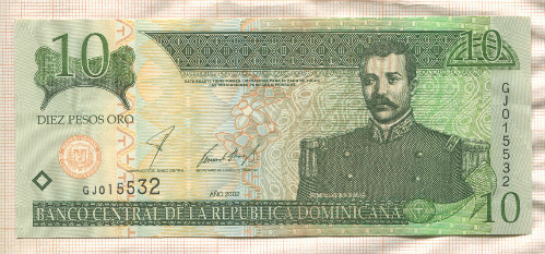 10 песо. Доминикана 2002г