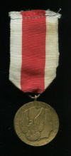 Бронзовая медаль "За заслуги при защите страны". Польша