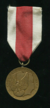 Бронзовая медаль "За заслуги при защите страны". Польша